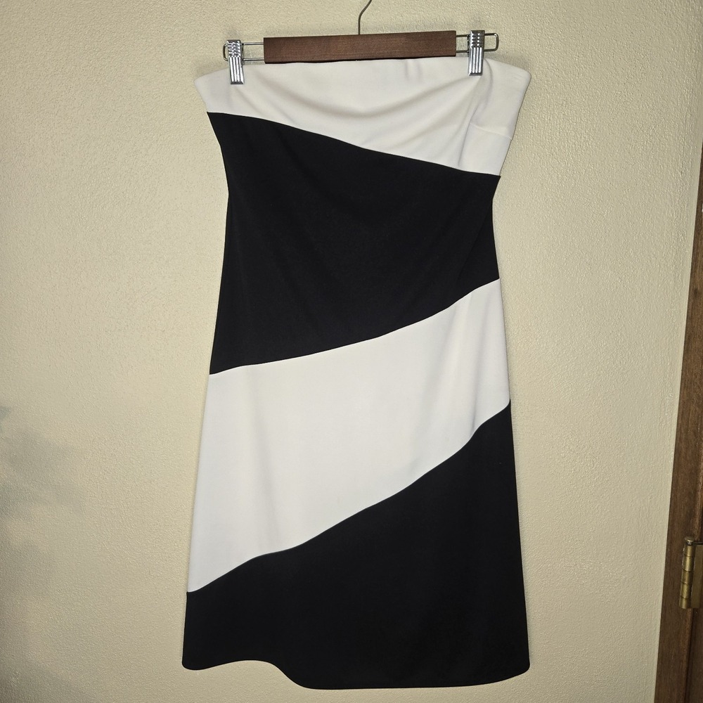Express Y2K Black and Off White Colorblock FIt and Flare Strapless Dress Size 10